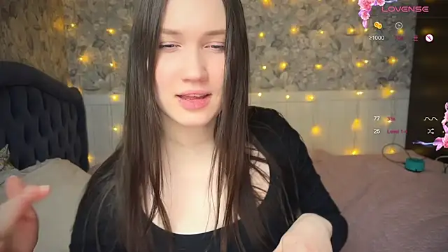 ChloeMillerMeow online show from 03.13.25