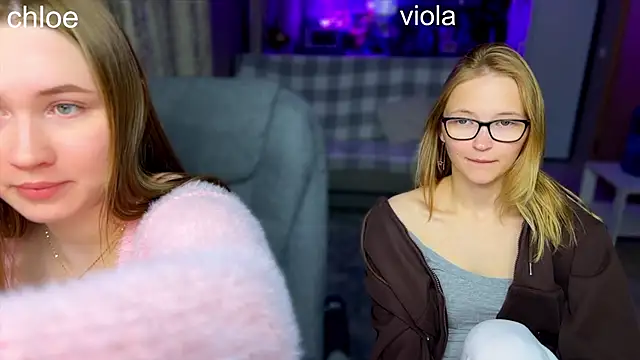 ChloeMillerMeow online show from 10.06.25