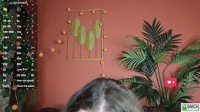 Snapshot of SquirtBabee chatting on 10.15.25 SquirtBabee online show from 10.15.25