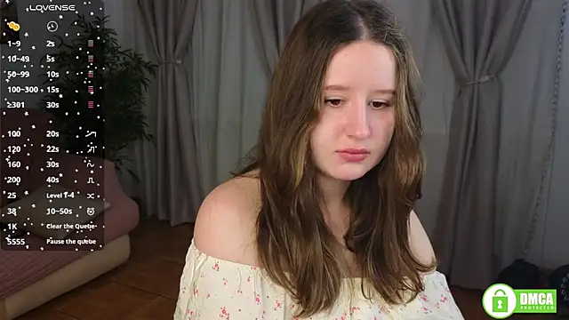 Snapshot of SquirtBabee chatting on 11.14.25 SquirtBabee online show from 11.14.25