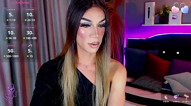 camila hootie online show from 03.03.25