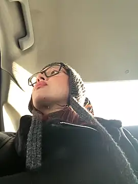 Snapshot of RinaCat chatting on 02.06.25 RinaCat online show from 02.06.25