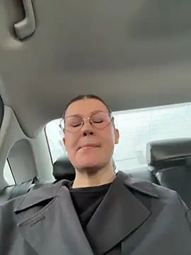 RinaCat online show from 04.21.26