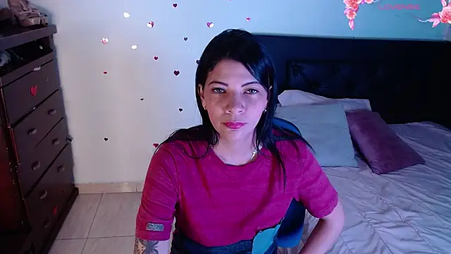 Snapshot of Georgina_Copper chatting on 09.10.25 Georgina Copper online show from 09.10.25