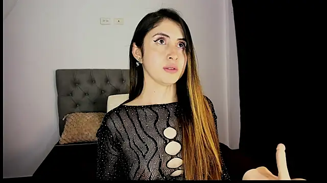 Nicol Swift  online show from 02.03.25