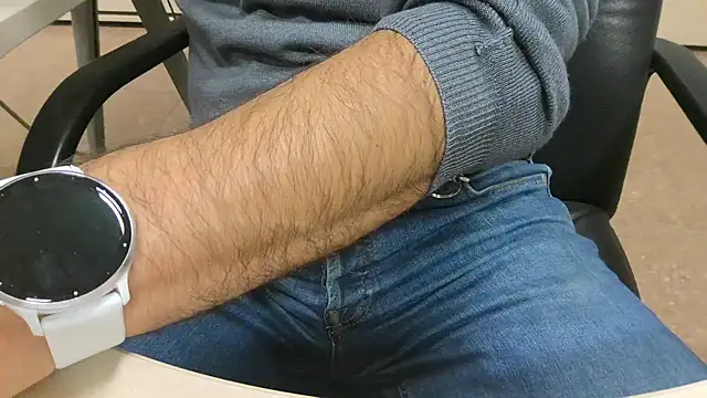 alessandroman2114 online show from 11.13.25