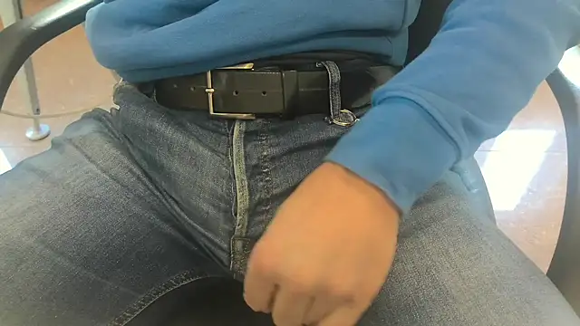 alessandroman2114 online show from 03.25.26