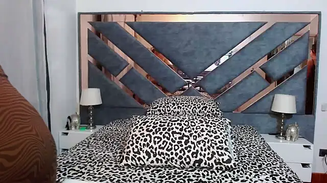 KarlaTesg online show from 03.16.25