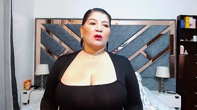 KarlaTesg online show from 09.19.25