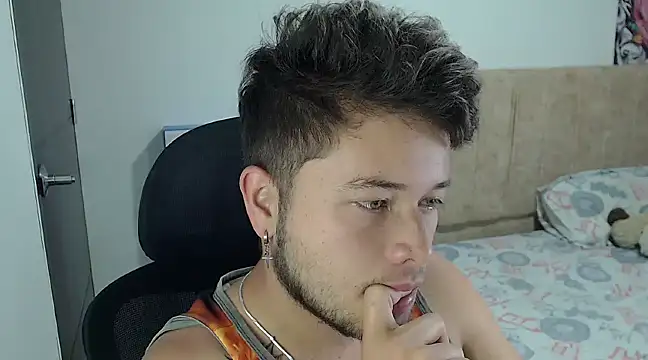 JOHANLEON1 online show from 12.02.24