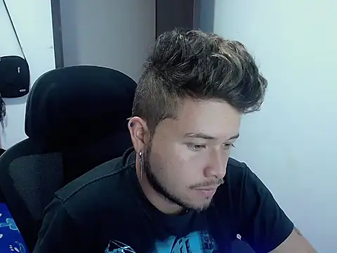 JOHANLEON1 online show from 09.26.25