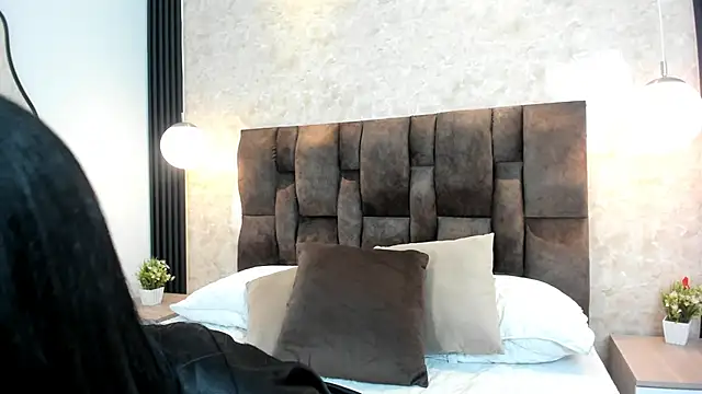 Snapshot of keyla__ross chatting on 02.19.25 keyla ross online show from 02.19.25