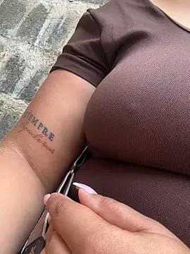 ashley Tompson1 online show from 03.31.26