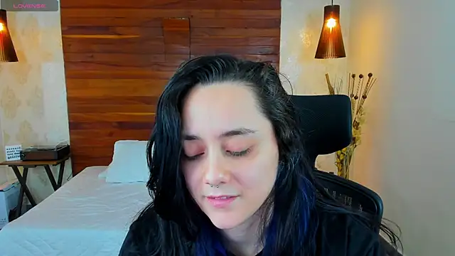 KatherineBond online show from 01.24.25