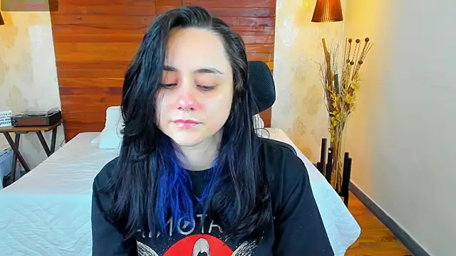 KatherineBond online show from 01.24.25