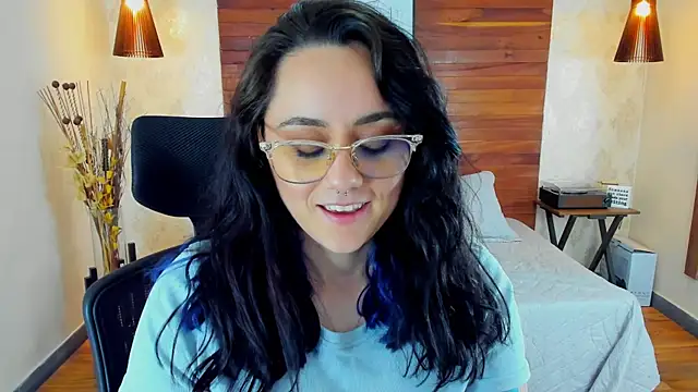 KatherineBond online show from 03.10.25