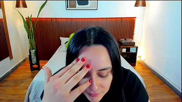 KatherineBond online show from 09.19.25