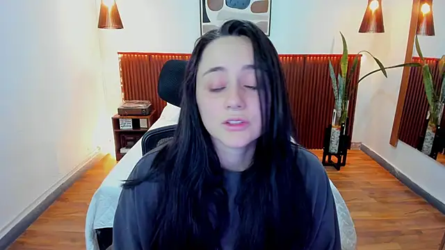 Snapshot of KatherineBond chatting on 02.23.26 KatherineBond online show from 02.23.26