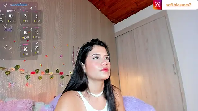 Snapshot of Sofi_Blossom chatting on 07.09.26 Sofi Blossom online show from 07.09.26