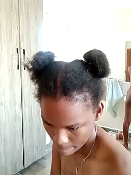 kelsie421 online show from 02.28.25