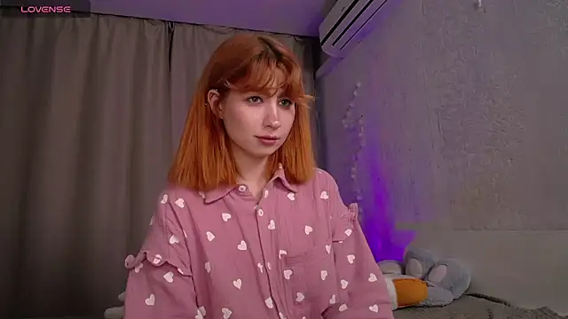 Evaa Moonn  online show from 11.25.25