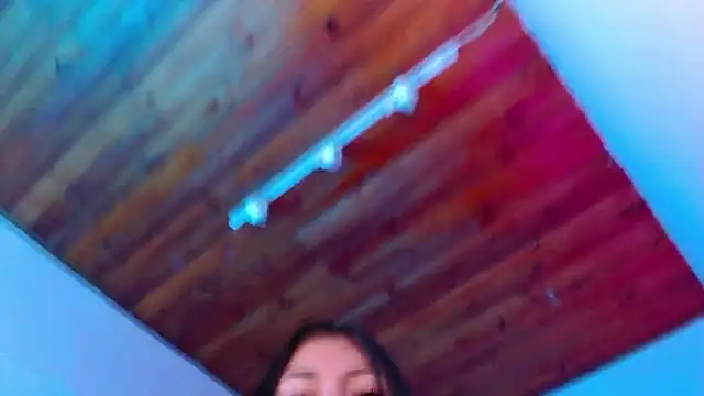 Snapshot of AnnaliOlsenX chatting on 12.29.24 AnnaliOlsenX online show from 12.29.24