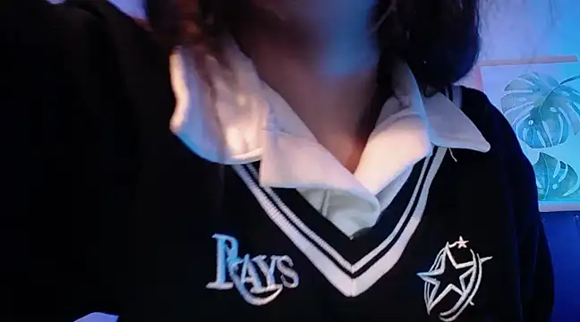 Snapshot of AnnaliOlsenX chatting on 02.12.25 AnnaliOlsenX online show from 02.12.25