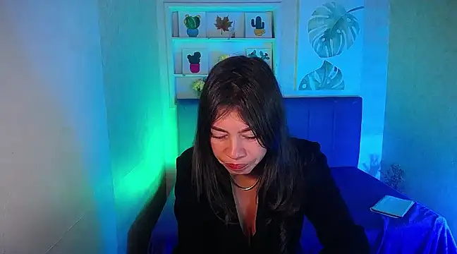 Snapshot of AnnaliOlsenX chatting on 02.23.25 AnnaliOlsenX online show from 02.23.25