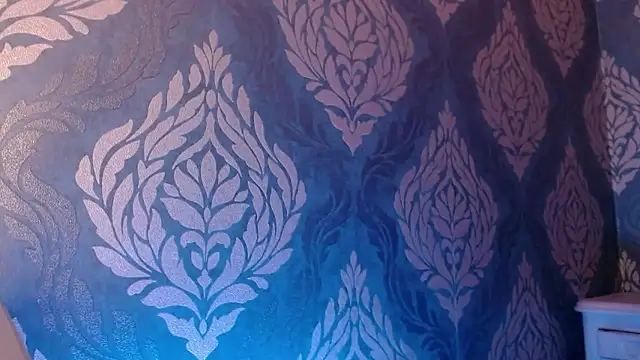 Snapshot of AnnaliOlsenX chatting on 10.25.25 AnnaliOlsenX online show from 10.25.25