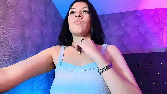 Snapshot of AnnaliOlsenX chatting on 06.19.26 AnnaliOlsenX online show from 06.19.26