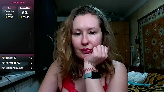 Snapshot of AnnaXLovers chatting on 01.17.25 AnnaXLovers online show from 01.17.25