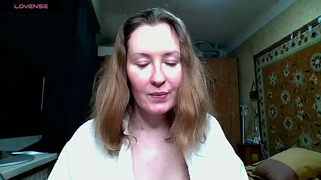 Snapshot of AnnaXLovers chatting on 02.10.25 AnnaXLovers online show from 02.10.25