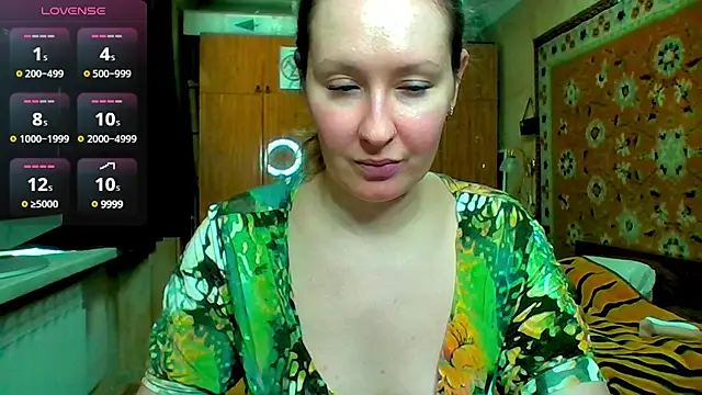 Snapshot of AnnaXLovers chatting on 03.20.25 AnnaXLovers online show from 03.20.25