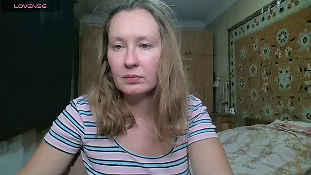 Snapshot of AnnaXLovers chatting on 09.11.25 AnnaXLovers online show from 09.11.25