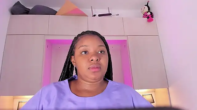 tamaraa smiith online show from 02.17.25