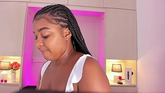 tamaraa smiith online show from 02.20.25