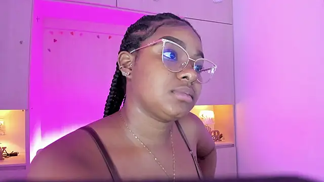 tamaraa smiith online show from 10.11.25