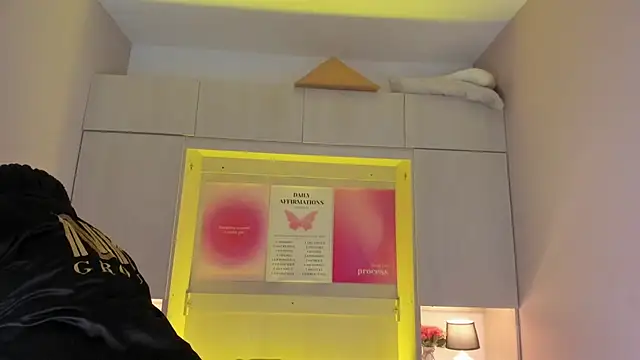 tamaraa smiith online show from 12.19.25