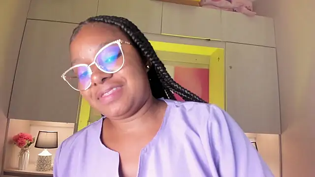 Snapshot of tamaraa_smiith chatting on 02.16.26 tamaraa smiith online show from 02.16.26