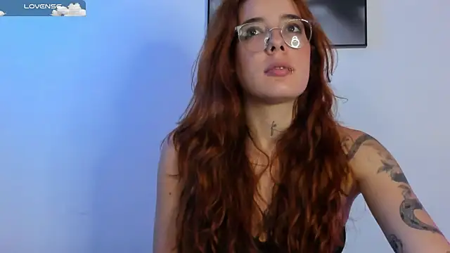 Manuela monroe online show from 02.05.25