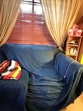 Bayou Woman68 online show from 12.04.25