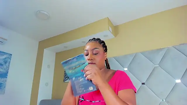 Adelehottman online show from 02.01.25