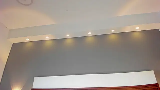 Adelehottman online show from 10.17.25