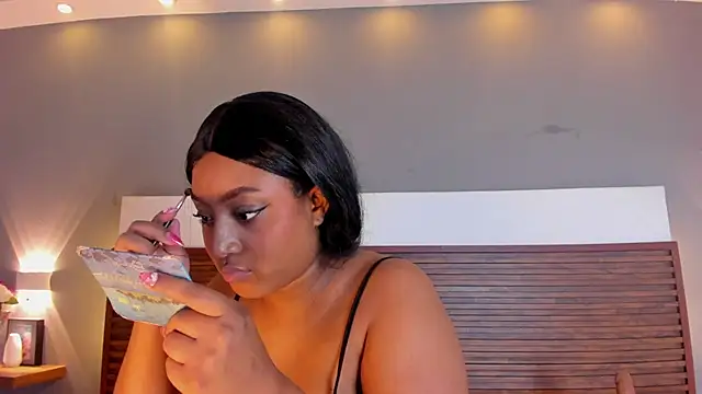 Adelehottman online show from 10.31.25