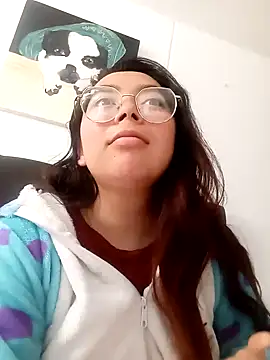 Peach-Lawrence online show from 12.19.24