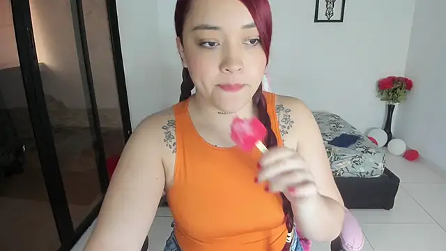 julinee smithh online show from 10.24.25