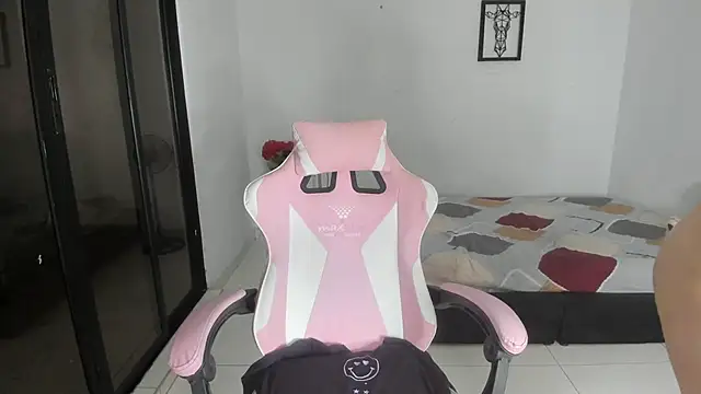 julinee smithh online show from 03.24.26