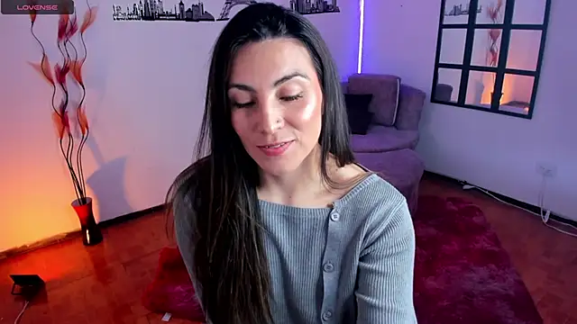 Snapshot of Elizabeth_taylor_b chatting on 02.25.25 Elizabeth taylor b online show from 02.25.25