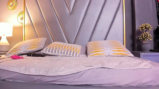 BrendaAdams  online show from 07.23.26