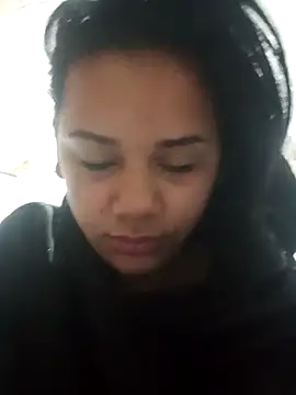 Snapshot of _Miaaleon chatting on 02.19.25 Miaaleon online show from 02.19.25